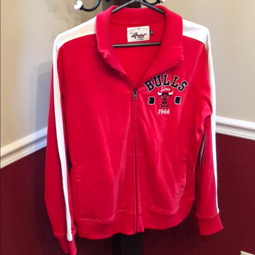 NWT Chicago Bulls zip up sweatshirt